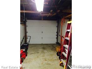 15529 Colbert Street Romulus, MI 48174 - Photo 8 of 8 Colbert Garage.jpg