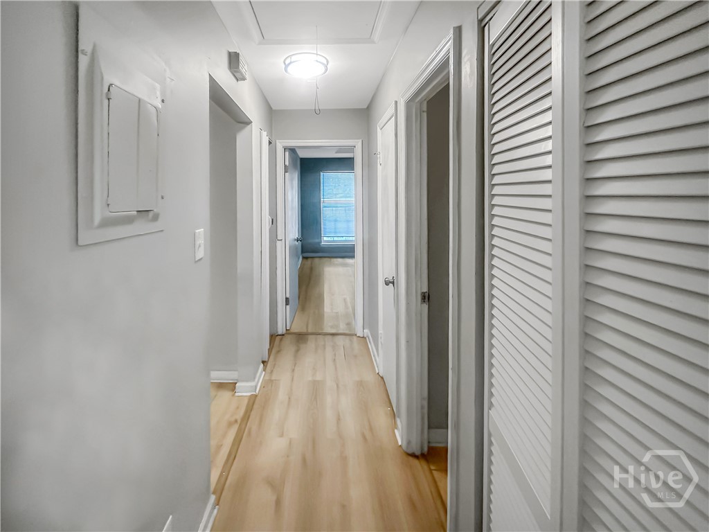 422 Edgewater Road Savannah, GA 31406 - Photo 7 of 10