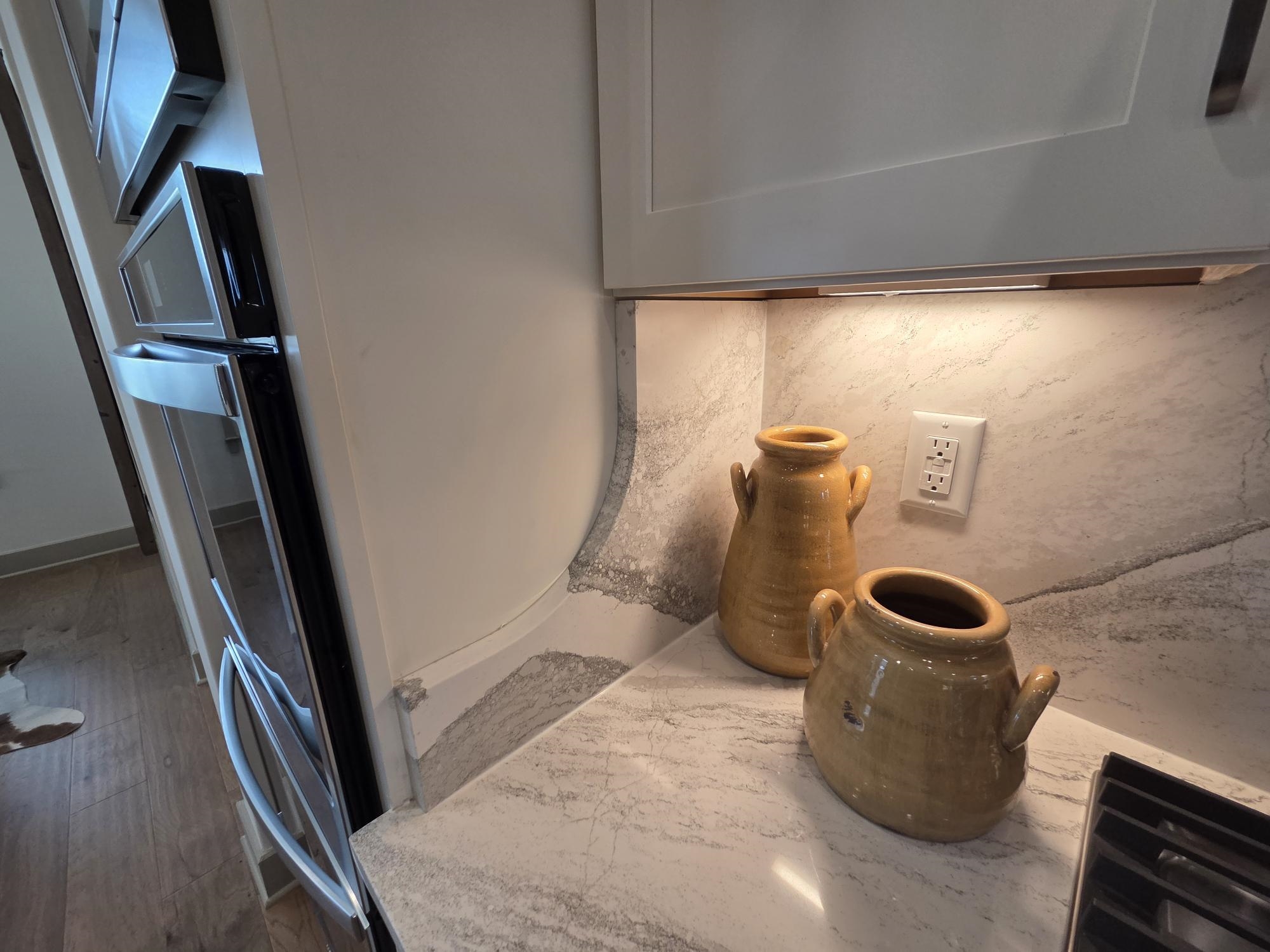 657 Mount Laurel Drive Collierville, TN 38017 - Photo 15 of 40 a bathroom with a sink and toilet