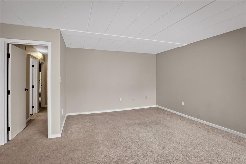 5 Bayard Road, Unit 500 Pittsburgh, PA 15213 - Photo 16 of 45 The neutral wall sets the tone for your decorative touch, consider classic details, thoughtful decor, and smart storage. Unit 500 offers style and practicality right from the first step inside.