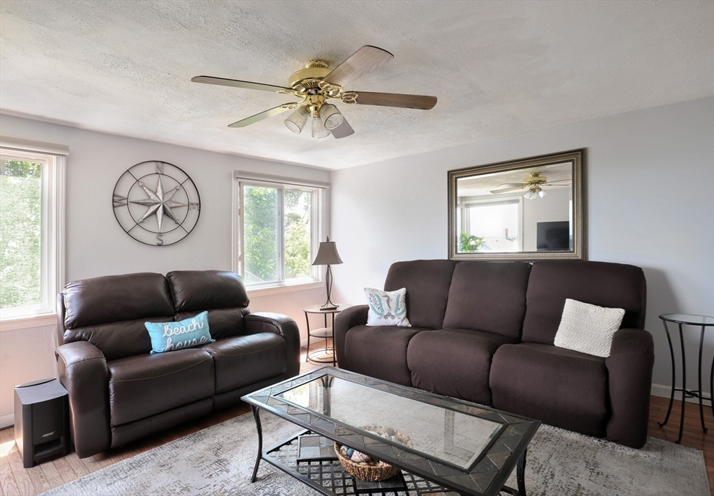 20 Hillside Road Hull, MA 02045 - Photo 12 of 27
