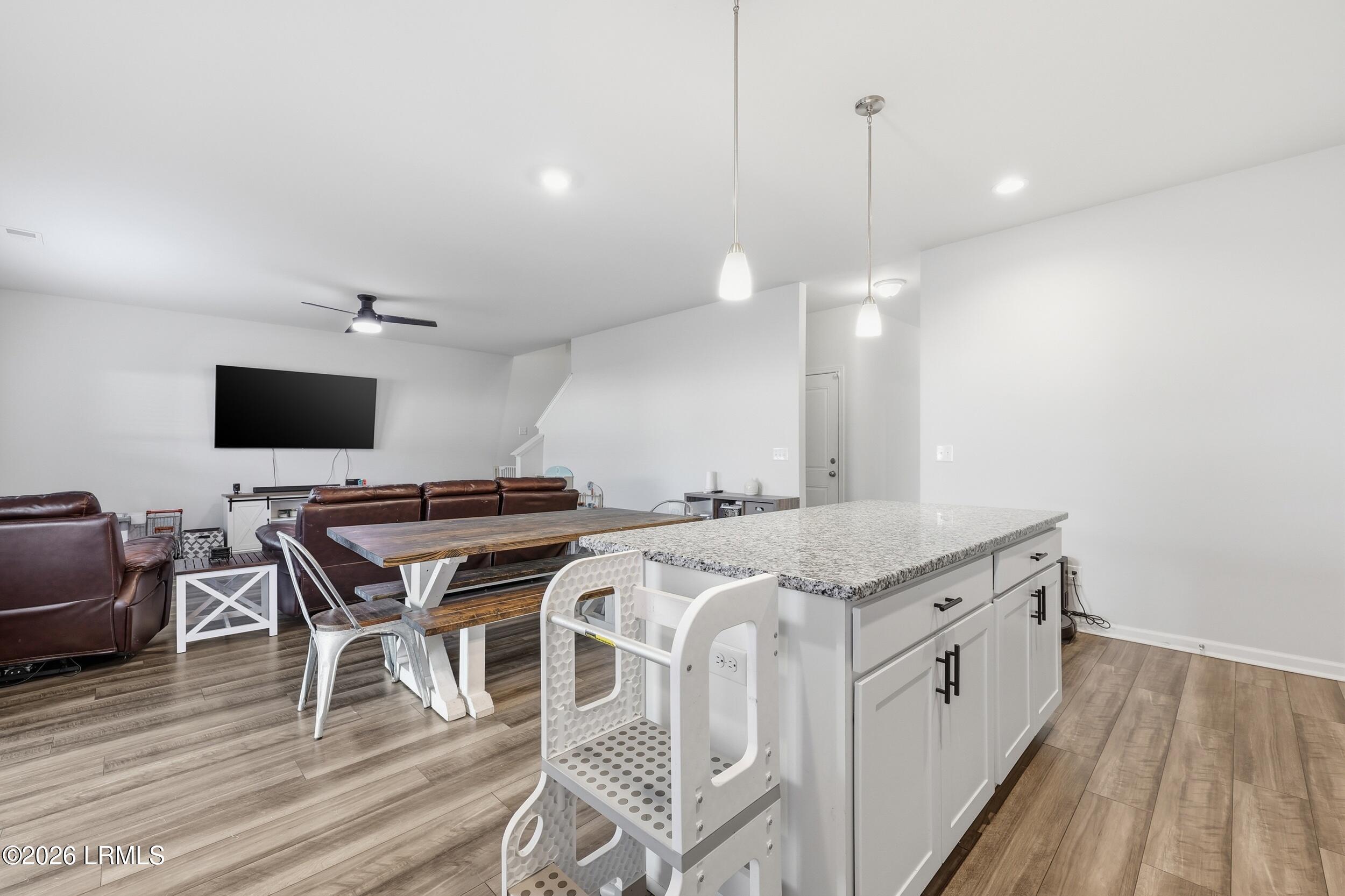 81 Chestnut Street Beaufort, SC 29906 - Photo 9 of 44 8_ru4a1057