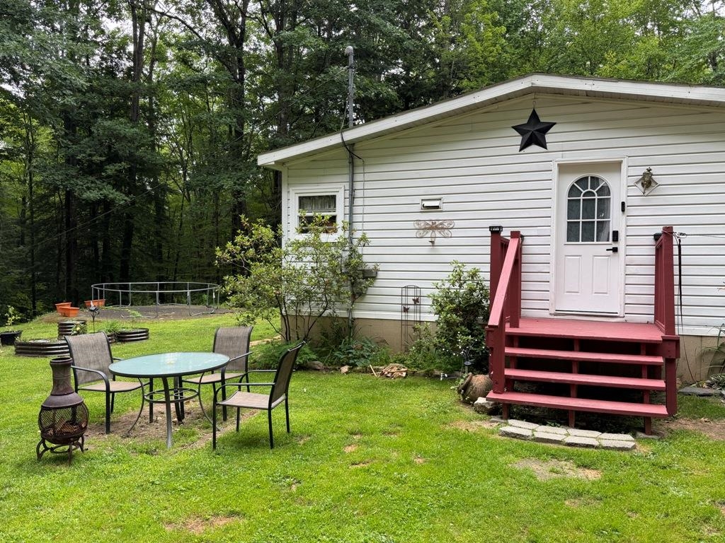 18 Algonquin Road Enfield, NH 03748 - Photo 21 of 27