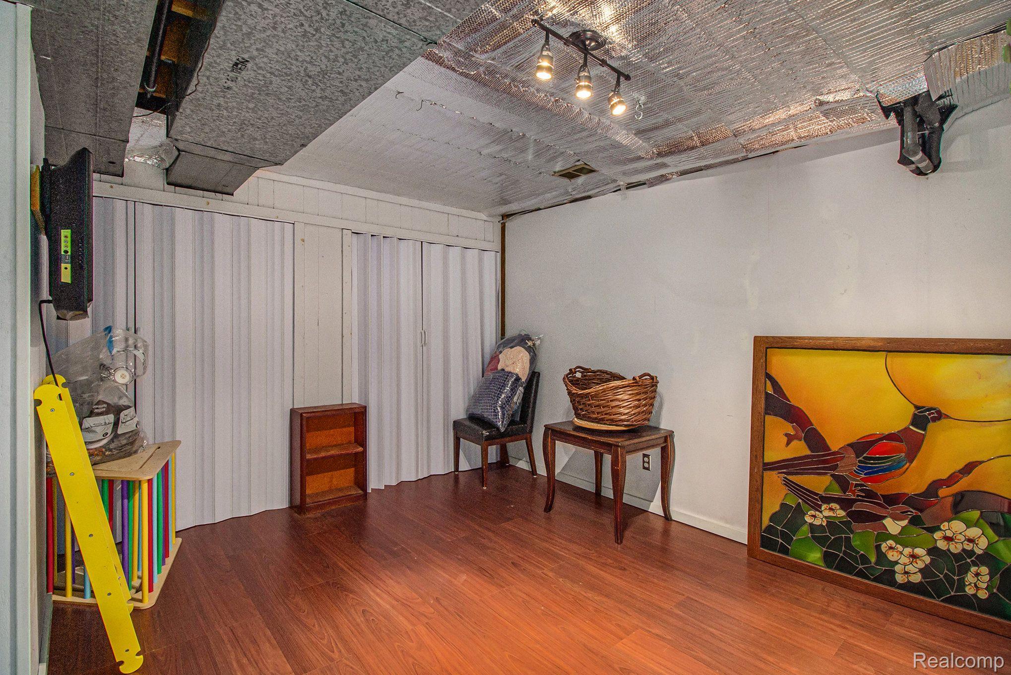 6700 Crofoot Road Howell, MI 48843 - Photo 30 of 41 Gallery Image 30