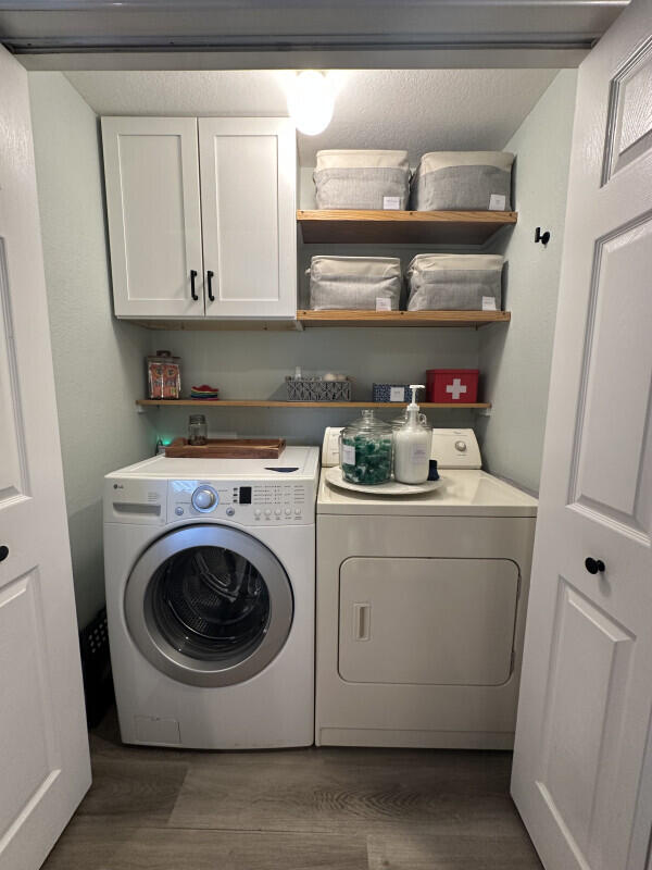 1109 76 Street, Unit OCEAN Marathon, FL 33050 - Photo 13 of 24 a utility room with dryer and washer