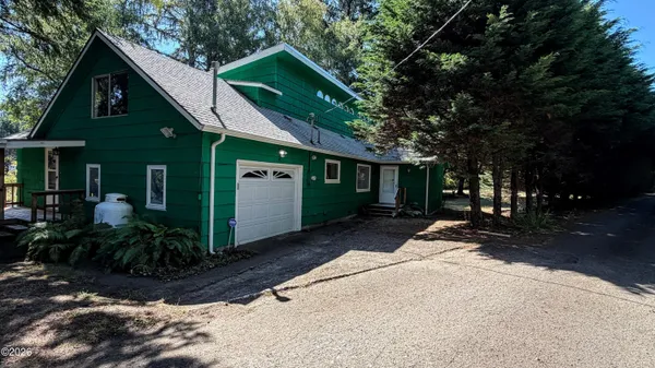 $510,000 | 665 Southeast Acacia Lane, Waldport, OR 97394