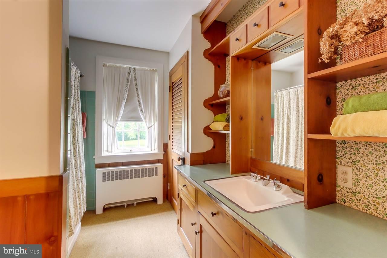 3684 Cheltenham Road York, PA 17402 - Photo 12 of 36 Gallery Image 12