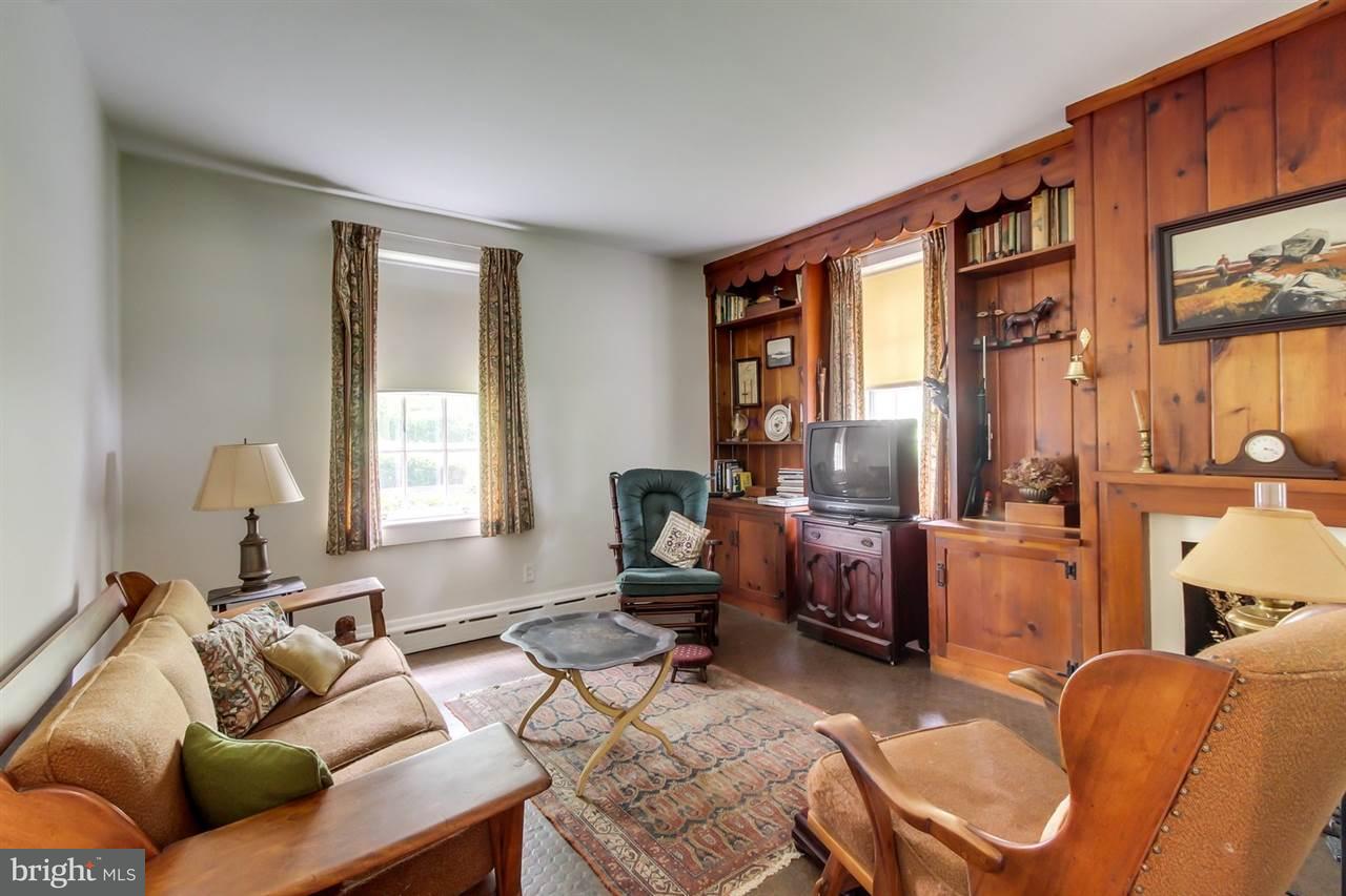 3684 Cheltenham Road York, PA 17402 - Photo 8 of 36 Gallery Image 8