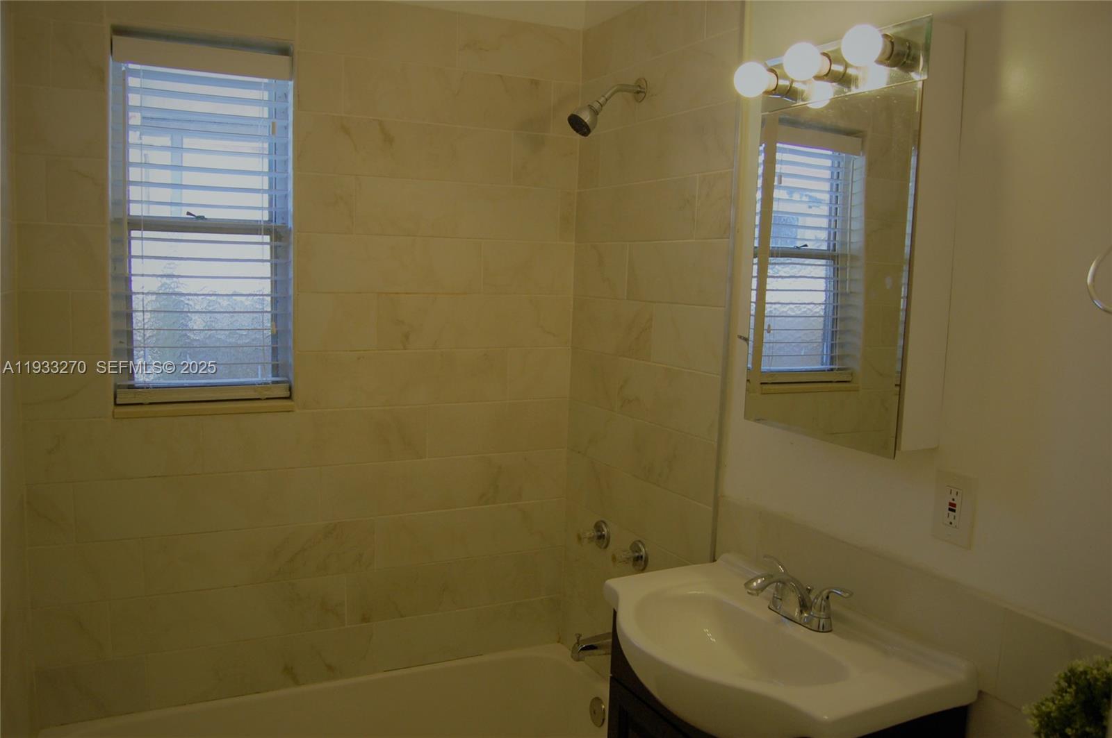 2481 Southwest 11th Street, Unit 2481 Miami, FL 33135 - Photo 2 of 10