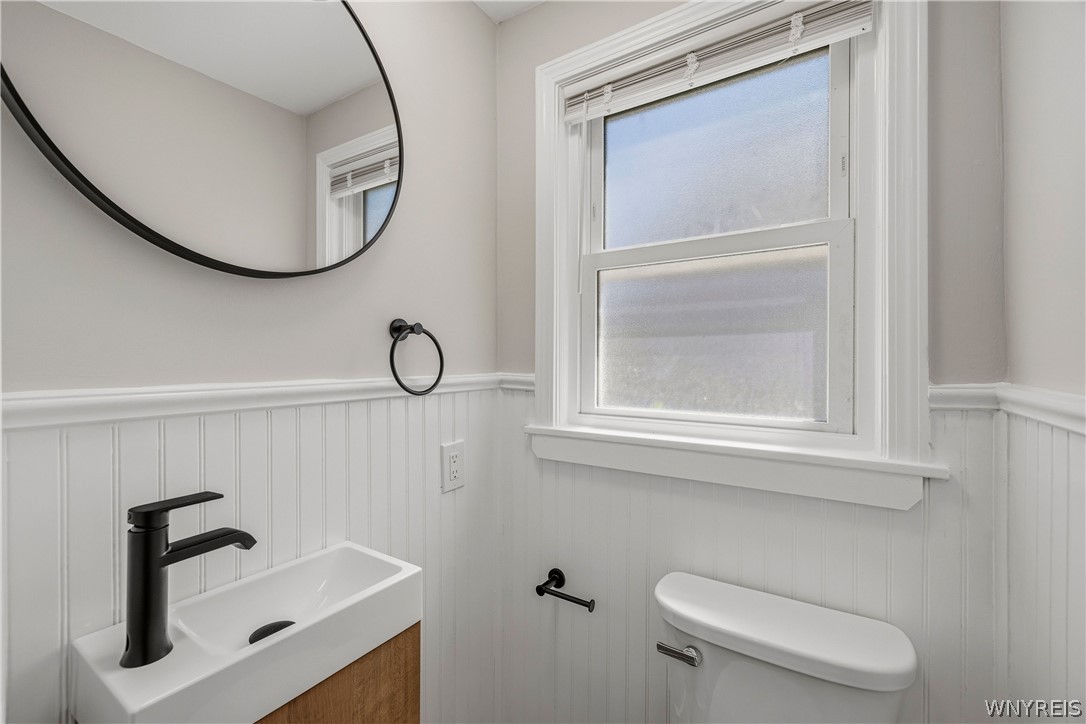 298 Lowell Road Tonawanda, NY 14217 - Photo 13 of 28