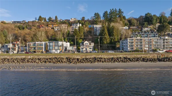 a view of building with a street