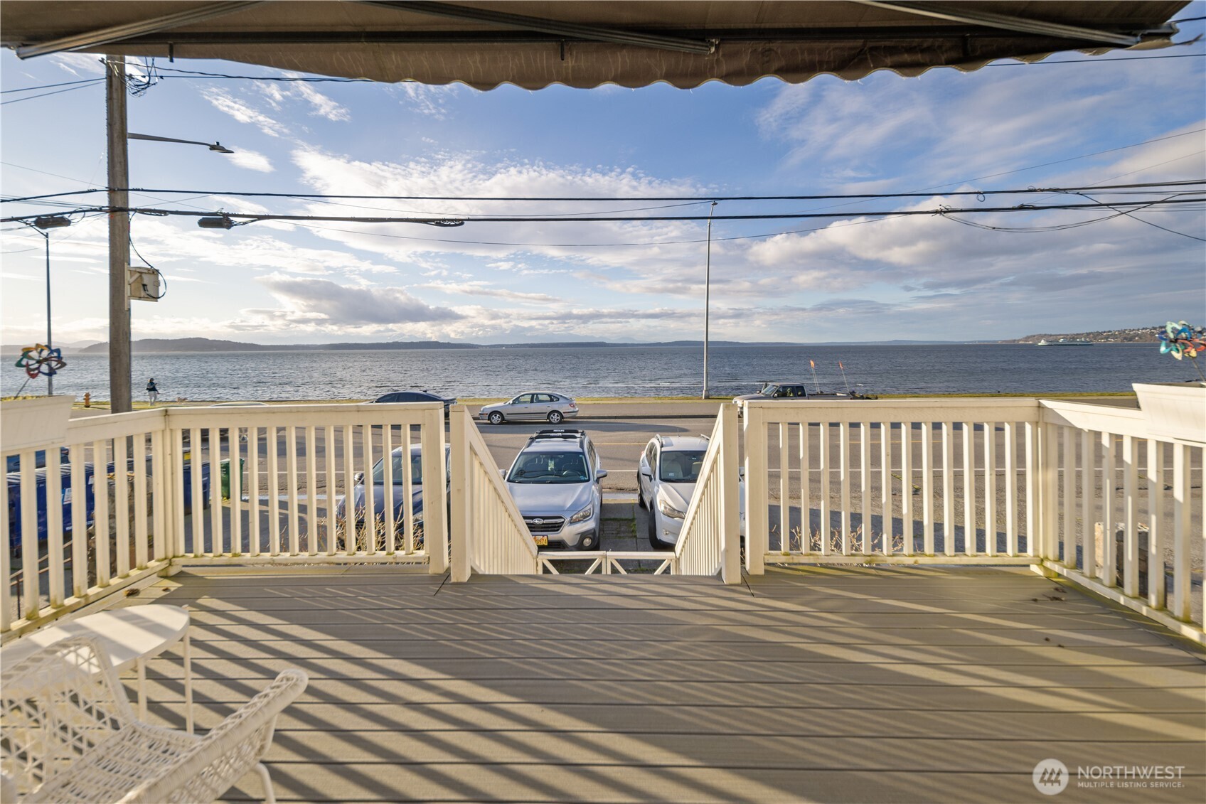 1788 Alki Avenue Southwest Seattle, WA 98116 - Photo 6 of 38 a view of a balcony