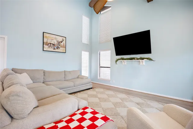 $3,500 | 1114 Tiki Drive, Tiki Island, TX 77554