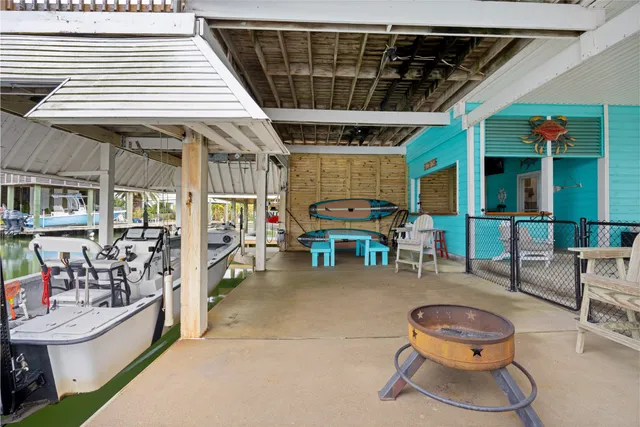 $3,500 | 1114 Tiki Drive, Tiki Island, TX 77554