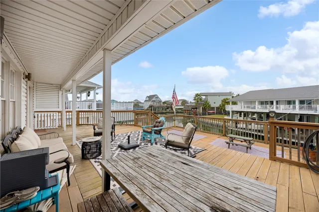 $3,500 | 1114 Tiki Drive, Tiki Island, TX 77554