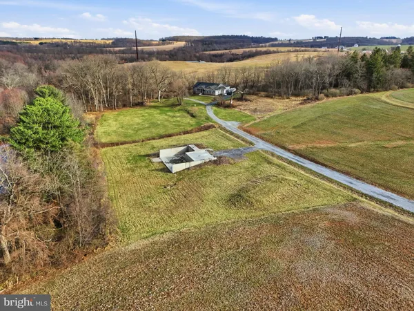$599,000 | 5086 Lakewood Lane, Stewartstown, PA 17363