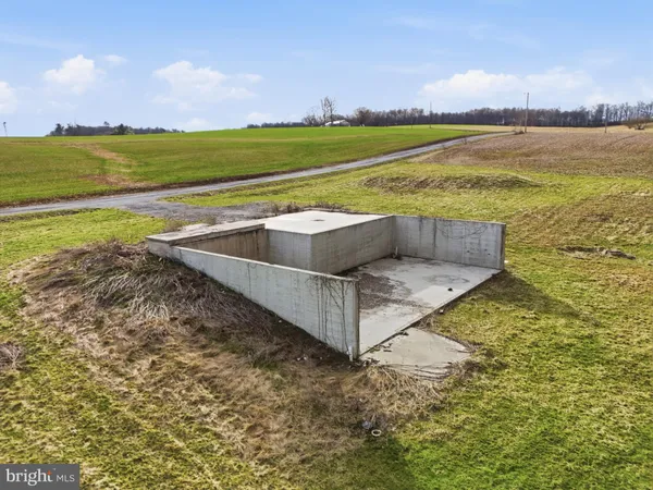 $599,000 | 5086 Lakewood Lane, Stewartstown, PA 17363