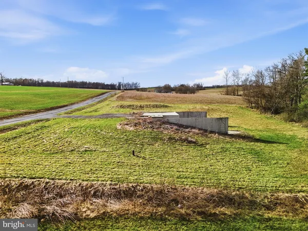 $599,000 | 5086 Lakewood Lane, Stewartstown, PA 17363