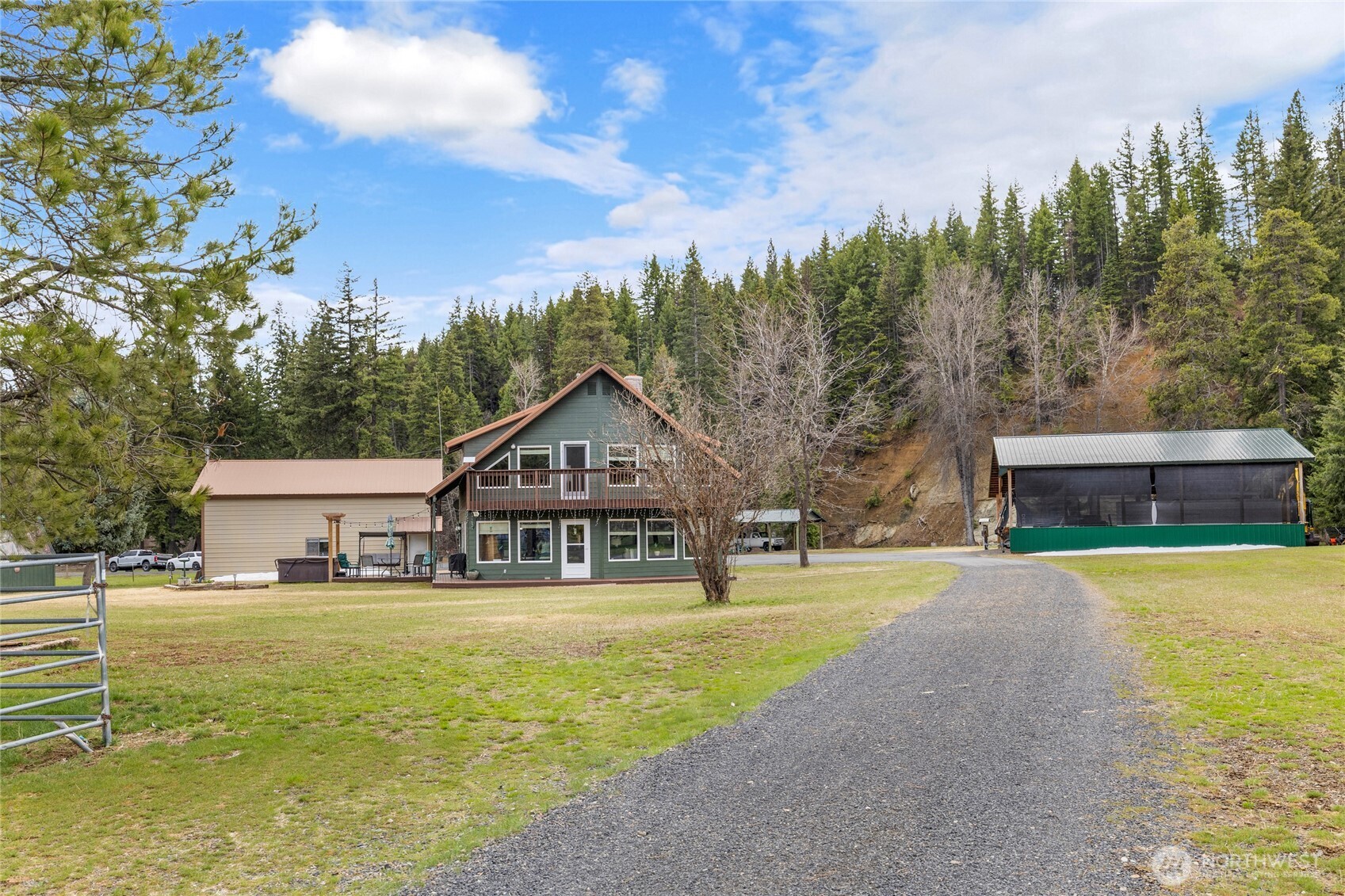 4010 Teanaway Rd Middle Fork Cle Elum, WA 98922 - Photo 10 of 40