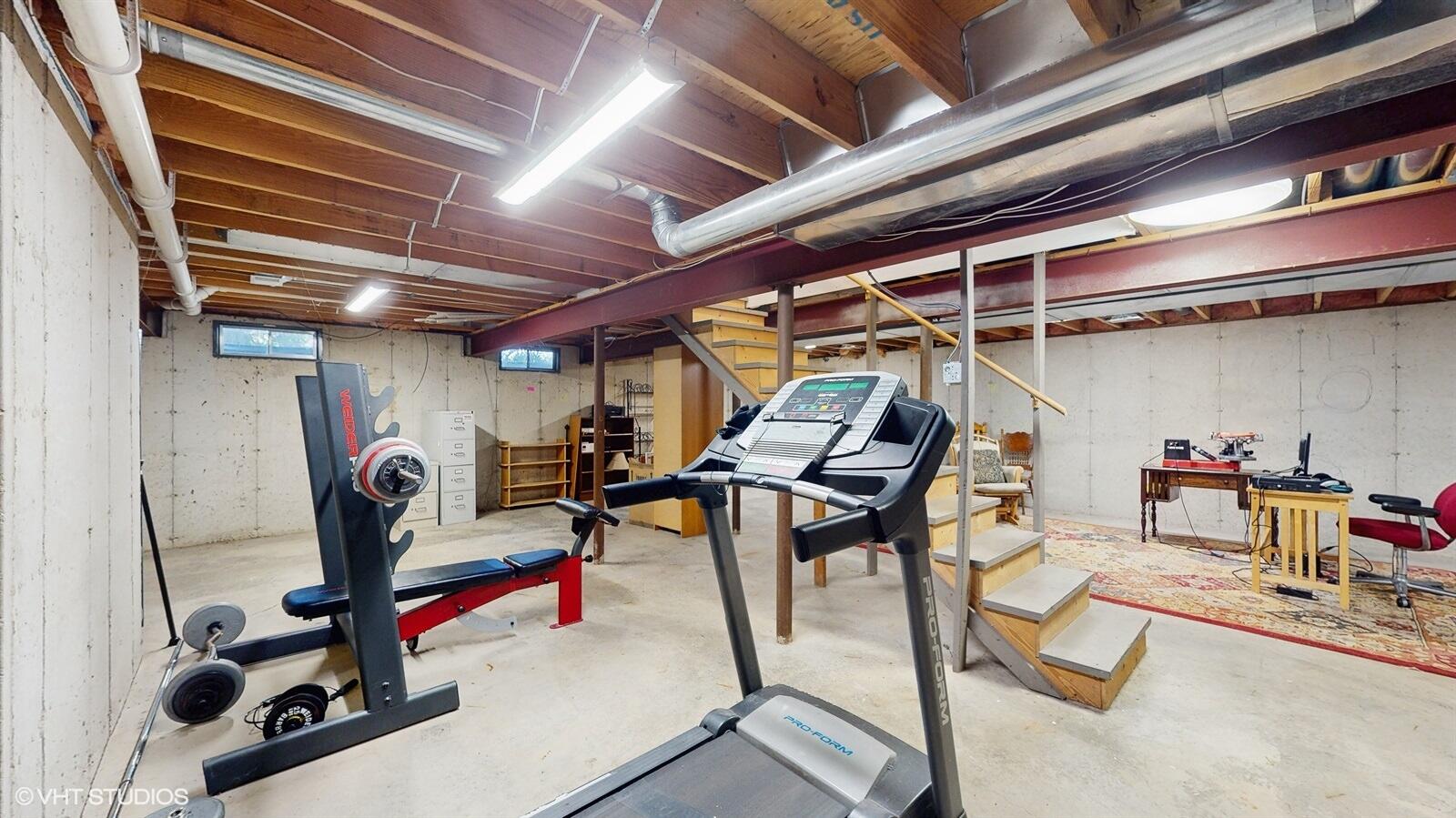 3908 Autumn Lane Valparaiso, IN 46385 - Photo 23 of 29 a view of gym