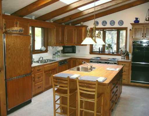 37 Johns Hill Road Washington, PA 15301 - Photo 2 of 7 Kitchen.
