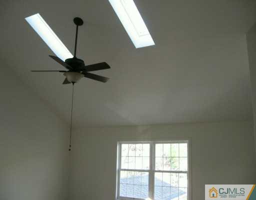 14 Dobson Road Edison, NJ 08817 - Photo 3 of 6