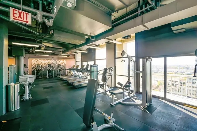 $3,950 | 1530 South State Street, Unit 1021, Chicago, IL 60605