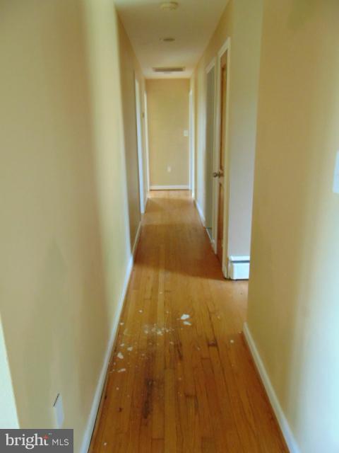 623 West Watersville Road Mount Airy, MD 21771 - Photo 3 of 11 Hallway
