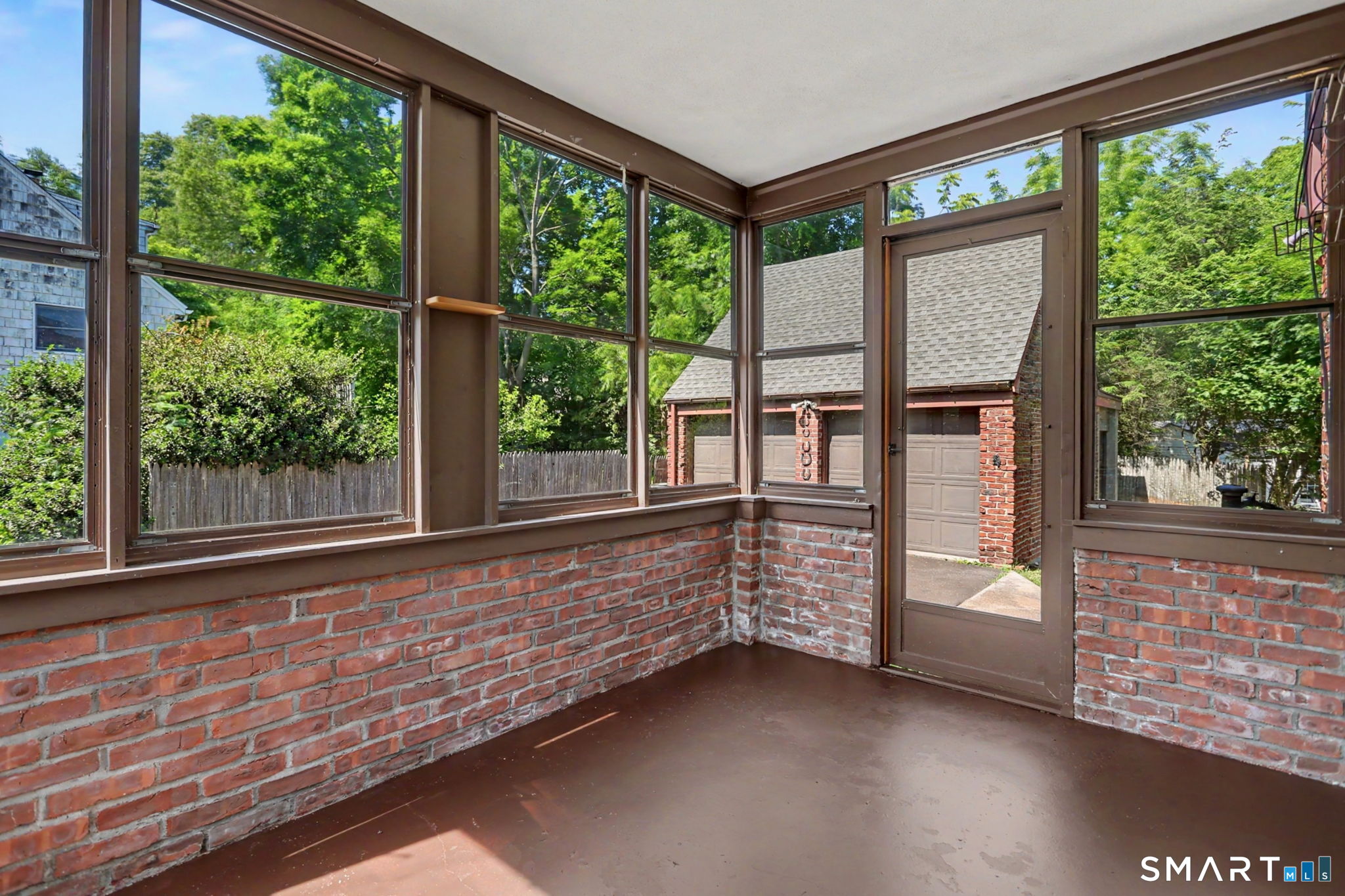 312 Bennett Street Fairfield, CT 06825 - Photo 10 of 40