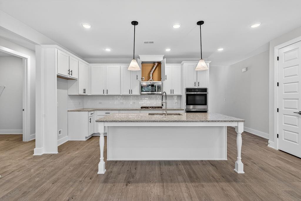 2528 Parkside Way Commerce, GA 30529 - Photo 10 of 39 Gallery Image 10
