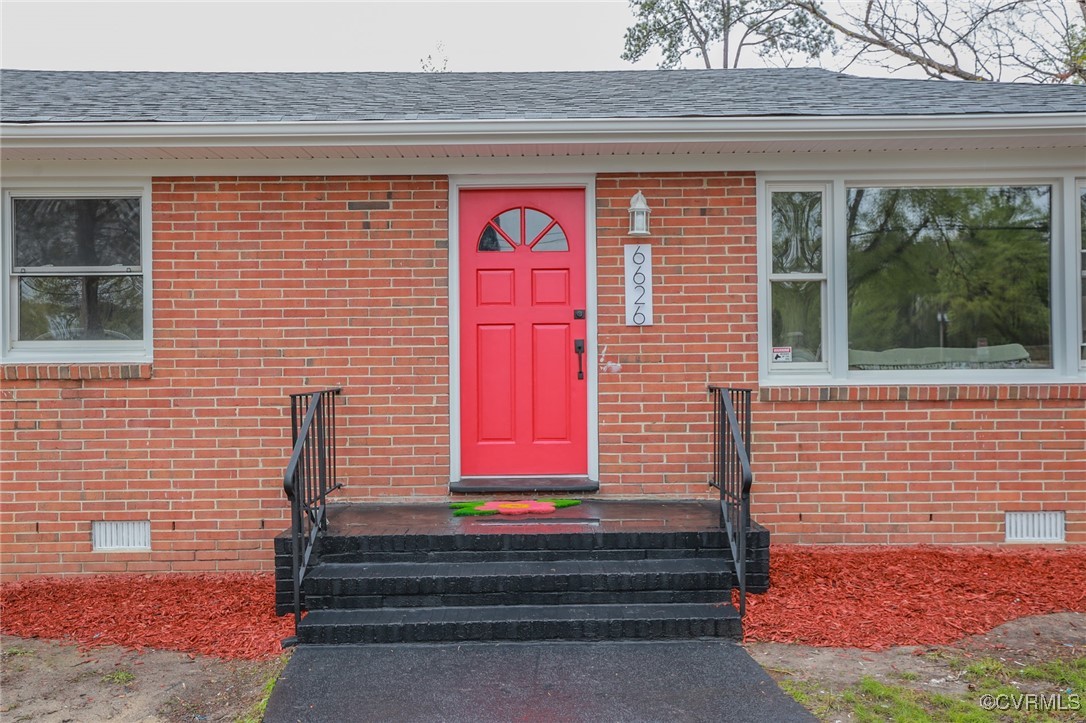 6626 Willson Road Henrico, VA 23231 - Photo 39 of 43 a front view of a house with a yard