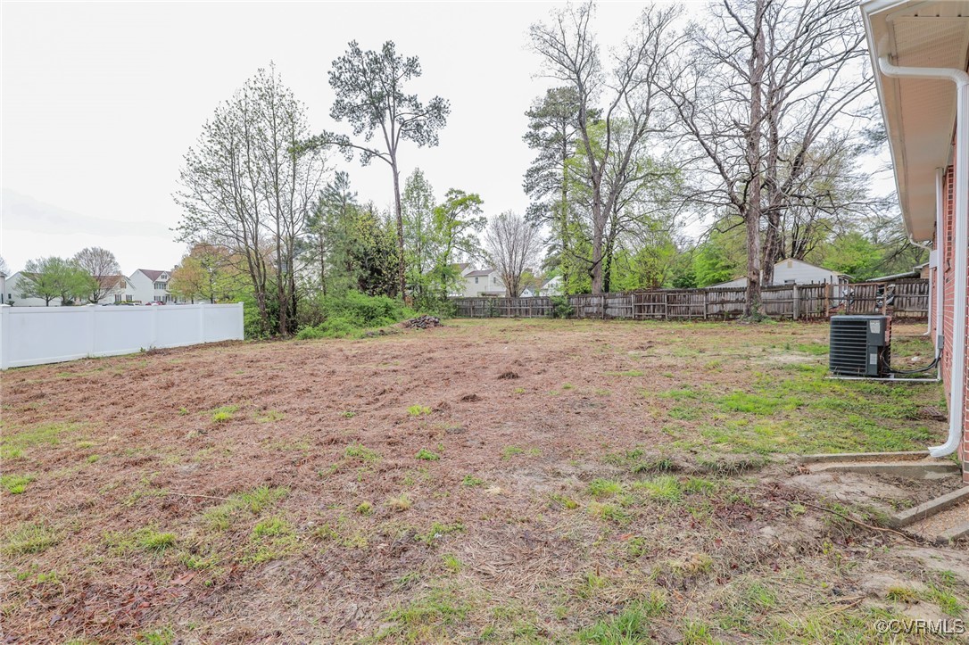 6626 Willson Road Henrico, VA 23231 - Photo 40 of 43 a view of a yard with a tree