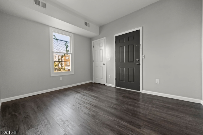 168 Sherman Avenue Newark, NJ 07114 - Photo 12 of 29