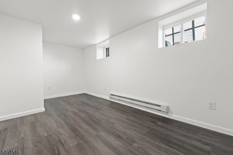 168 Sherman Avenue Newark, NJ 07114 - Photo 16 of 29