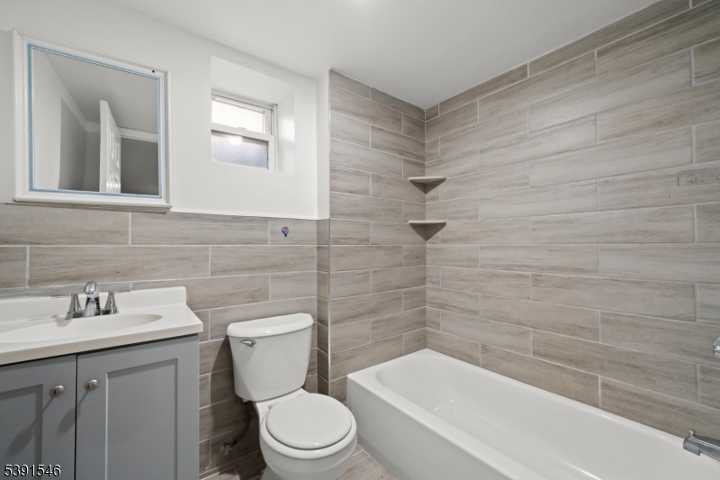 168 Sherman Avenue Newark, NJ 07114 - Photo 18 of 29