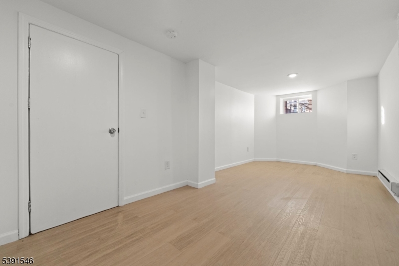 168 Sherman Avenue Newark, NJ 07114 - Photo 19 of 29