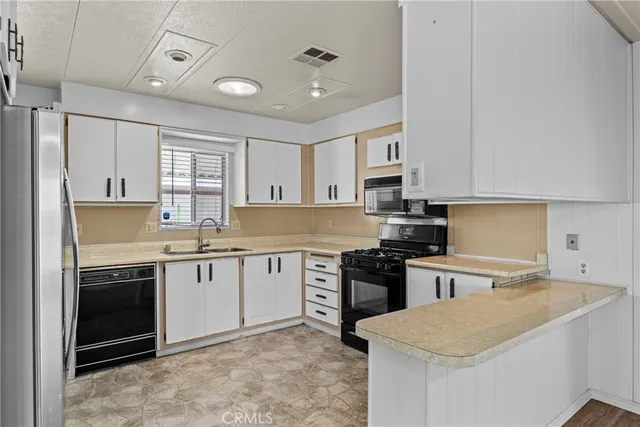 $1,700 | 2230 Lake Park Drive, Unit 106, San Jacinto, CA 92583