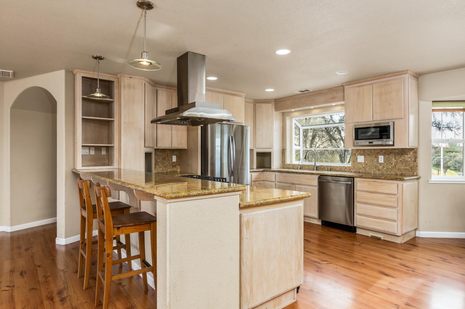 20839 Bear Hollow Road Grass Valley, CA 95949 - Photo 9 of 44 2022 refrigerator and dishwasher, soft close cabinetry