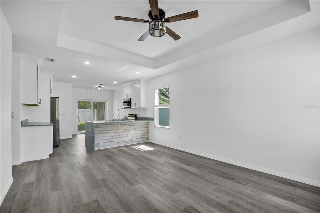3907 Adell Road Lake Wales, FL 33898 - Photo 3 of 37