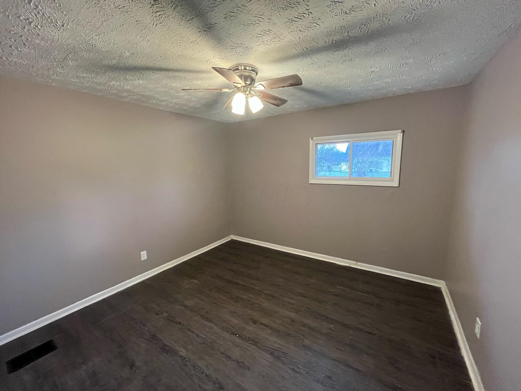784 Derrer Road Columbus, OH 43204 - Photo 5 of 7 image4