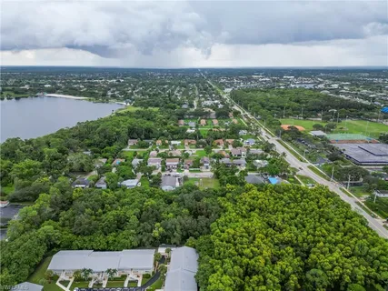 $199,999 | 4631 Bayshore Drive, Unit L2, Naples, FL 34112