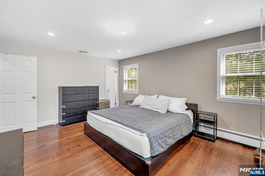 364 Knickerbocker Road Cresskill, NJ 07626 - Photo 22 of 45