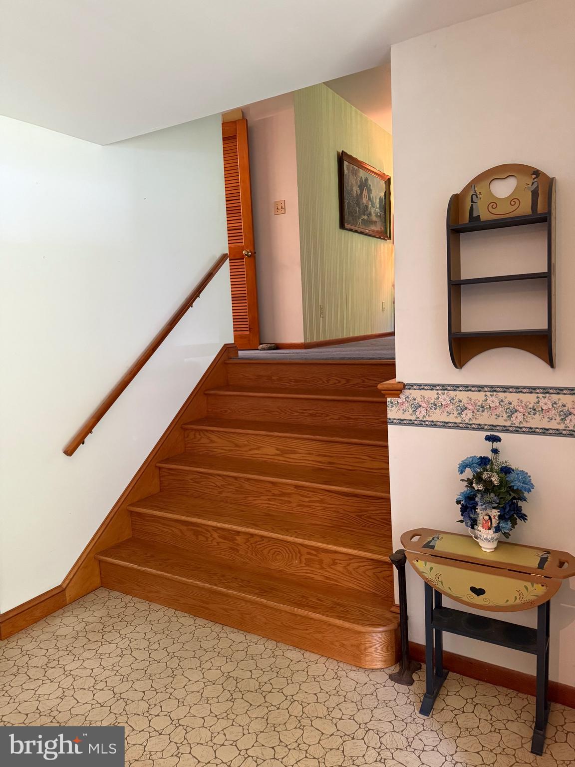 4050 Grande View Drive Pylesville, MD 21132 - Photo 14 of 40 a view of entryway