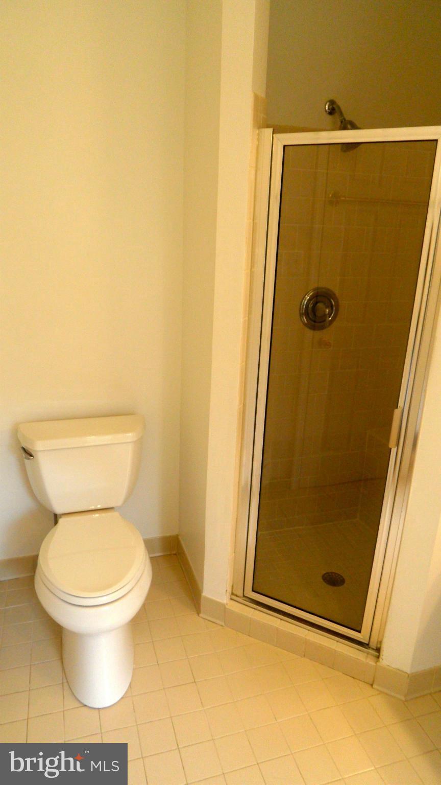 33 Stablemere Court Baltimore, MD 21209 - Photo 13 of 26 Bath (Master)