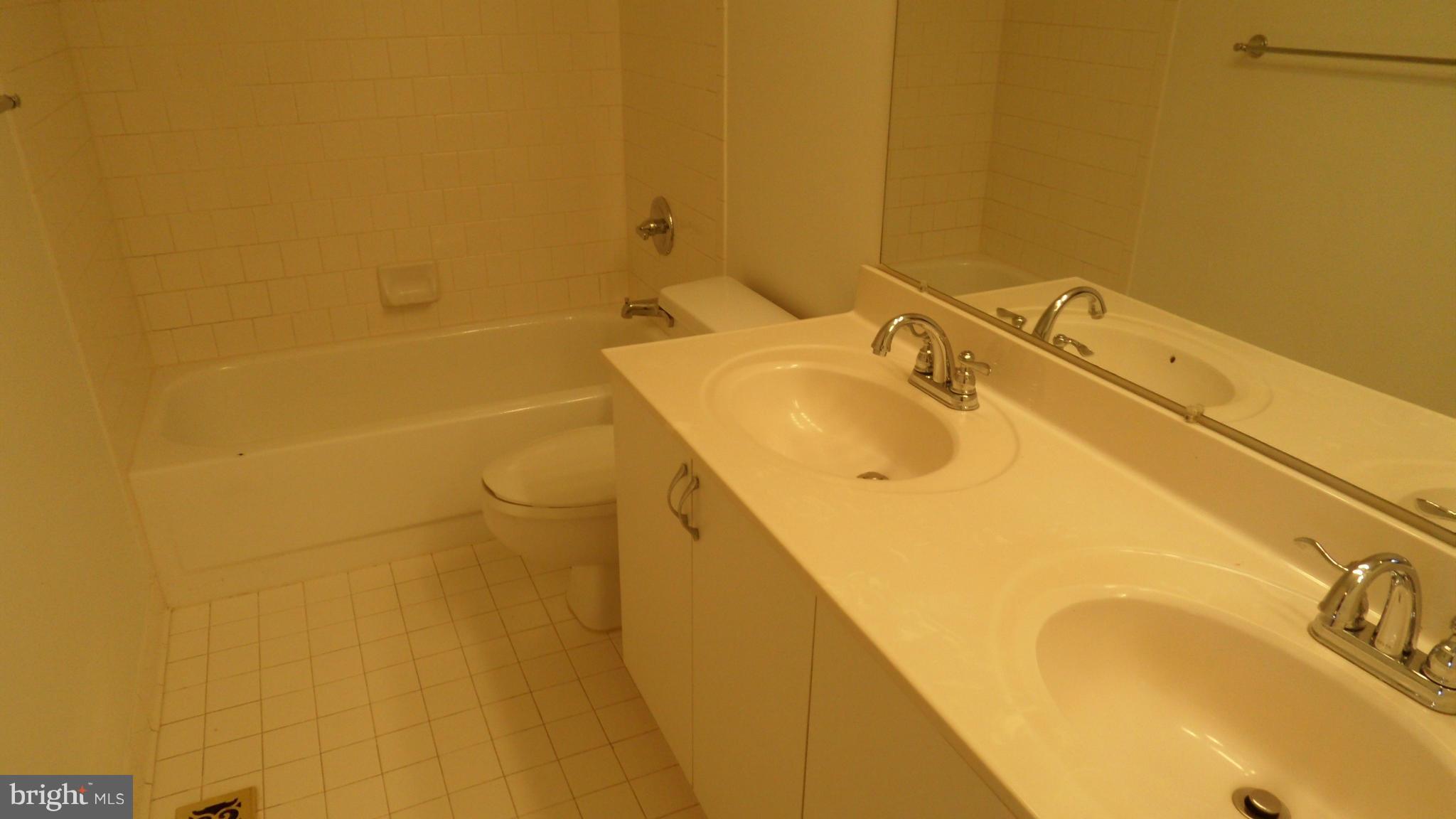 33 Stablemere Court Baltimore, MD 21209 - Photo 16 of 26 Full Bath #2