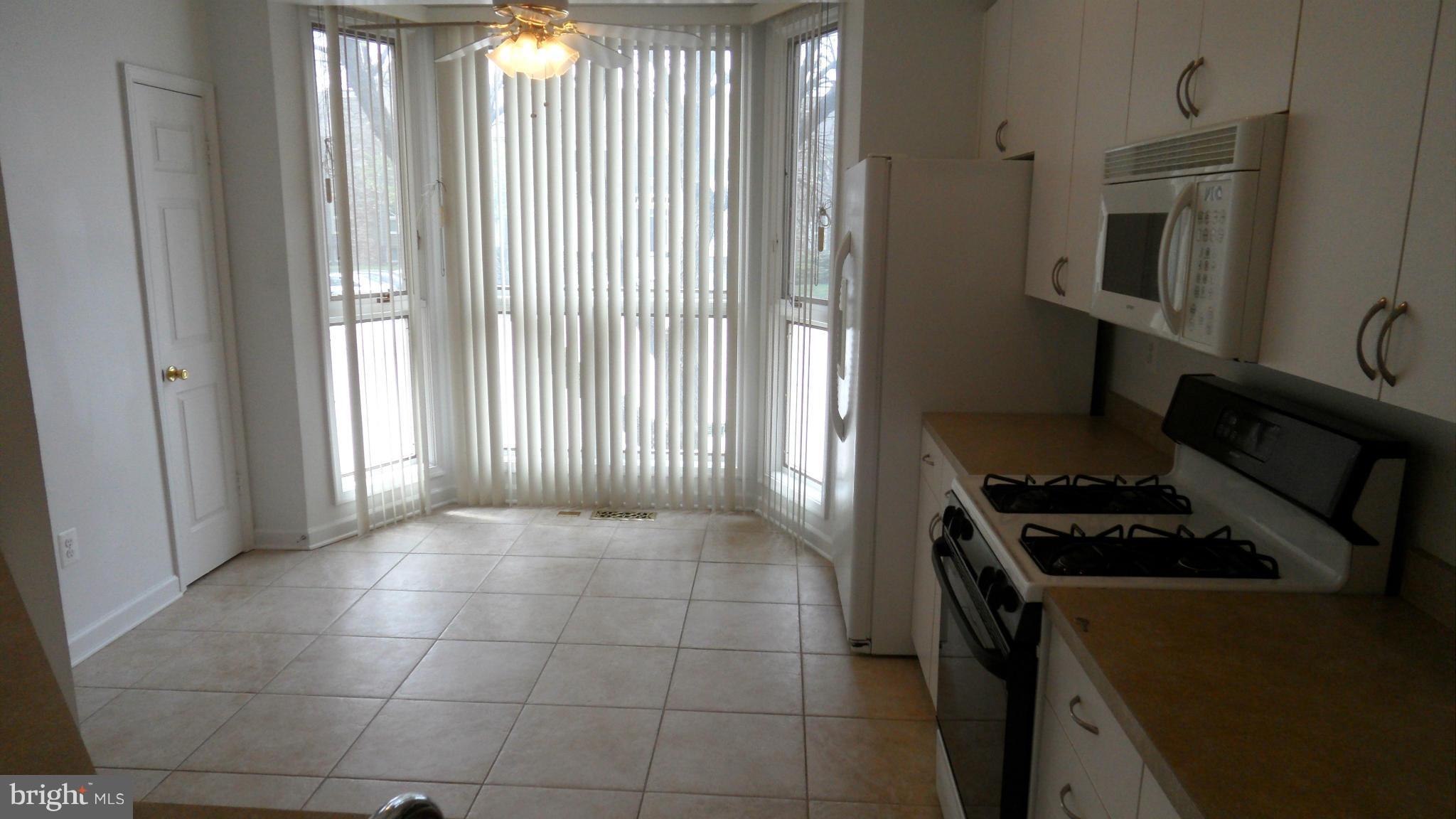 33 Stablemere Court Baltimore, MD 21209 - Photo 3 of 26 Kitchen