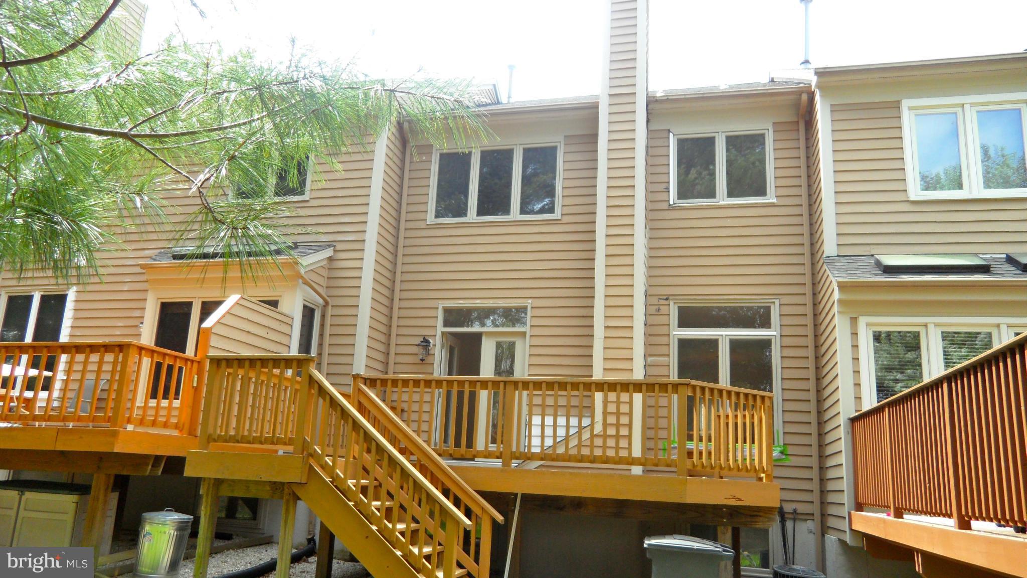 33 Stablemere Court Baltimore, MD 21209 - Photo 26 of 26 Exterior (Rear)