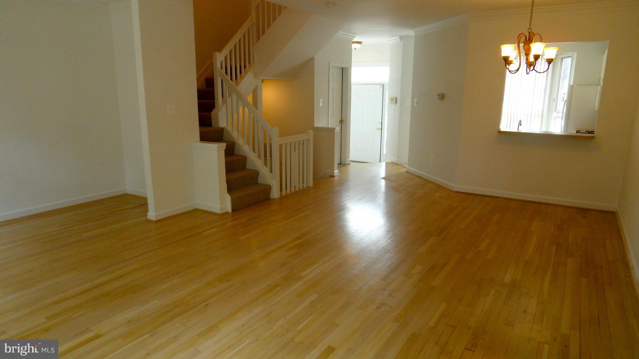 33 Stablemere Court Baltimore, MD 21209 - Photo 6 of 26 Dining Room