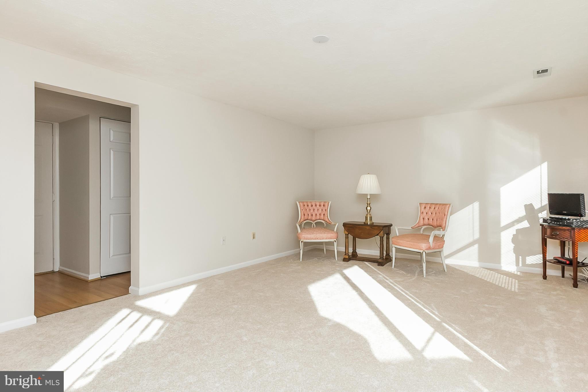 3049 Memory Lane Silver Spring, MD 20904 - Photo 14 of 30 Family Room