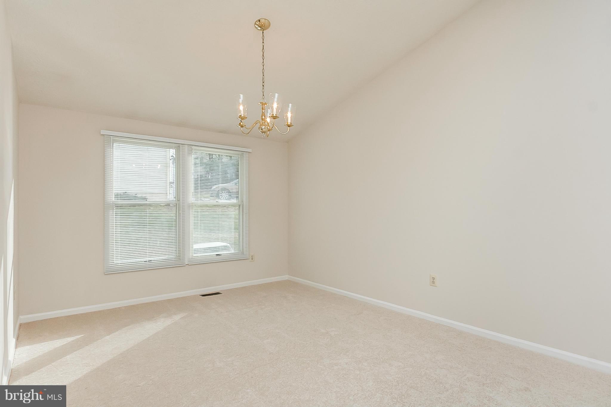 3049 Memory Lane Silver Spring, MD 20904 - Photo 8 of 30 Dining Room